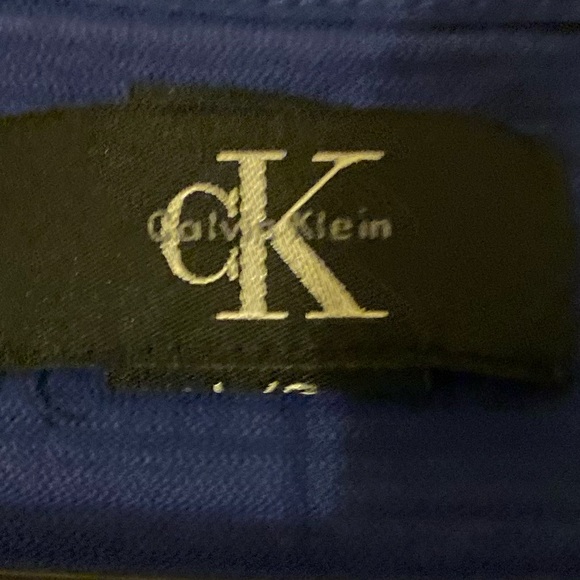 🆓 with purchase …CK blue T-shirt ,short sleeve, v neck, Size L - Picture 3 of 3